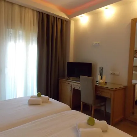 Alexandros Hotell 3*